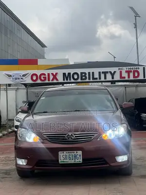 Toyota Camry 2005 Red