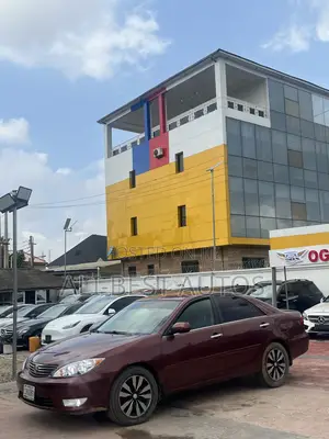 Toyota Camry 2005 Red