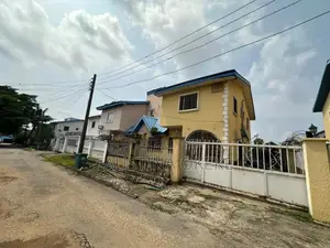 4bdrm Duplex in Mbora for sale