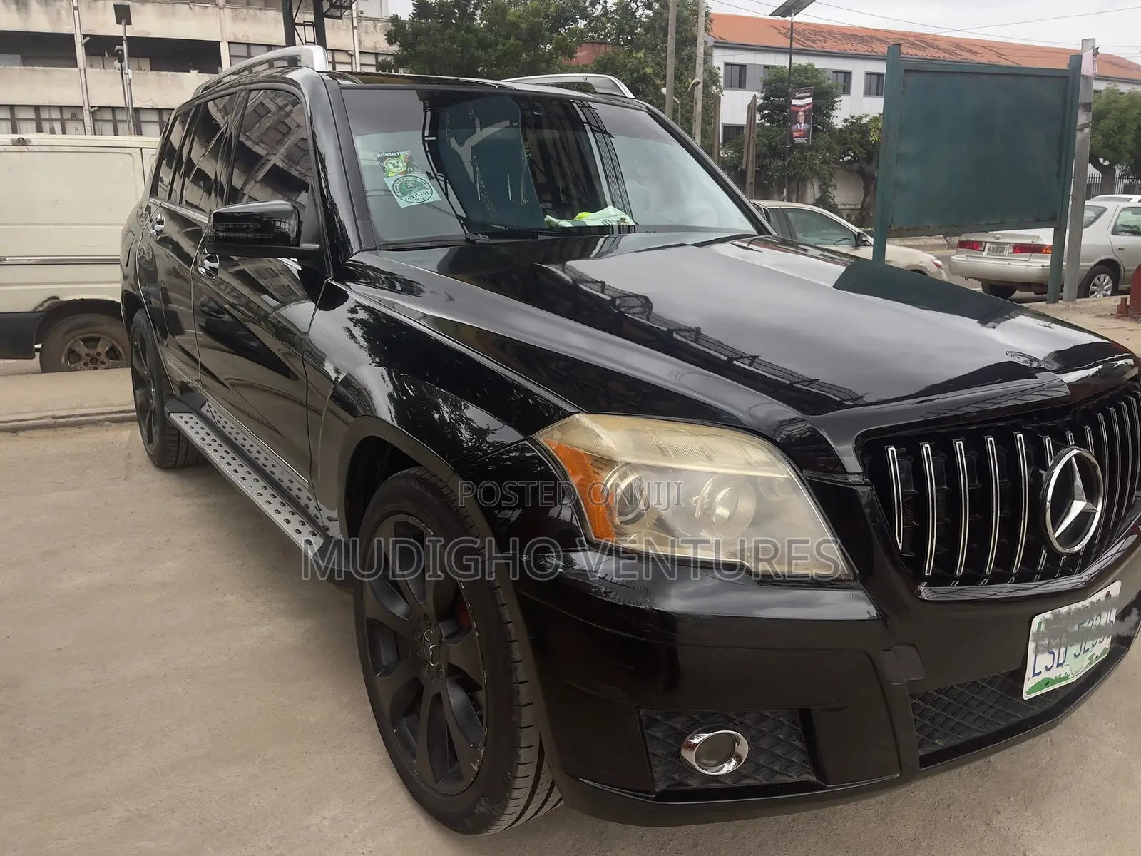 Mercedes-Benz GLK-Class 2010 Black
