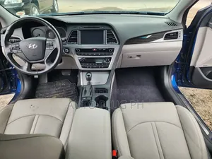 Hyundai Sonata Limited 4dr Sedan (2.4L 4cyl 6A) 2015 Blue