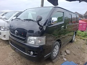 Toyota HiAce 2010 Black