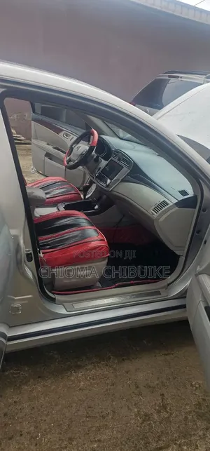 Toyota Avalon 2011 Silver