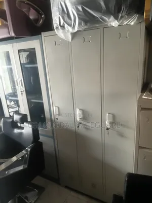 3doors Wardrobe Cabinets
