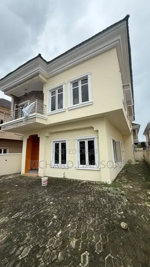 5bdrm Duplex in Villa, Ikota for rent