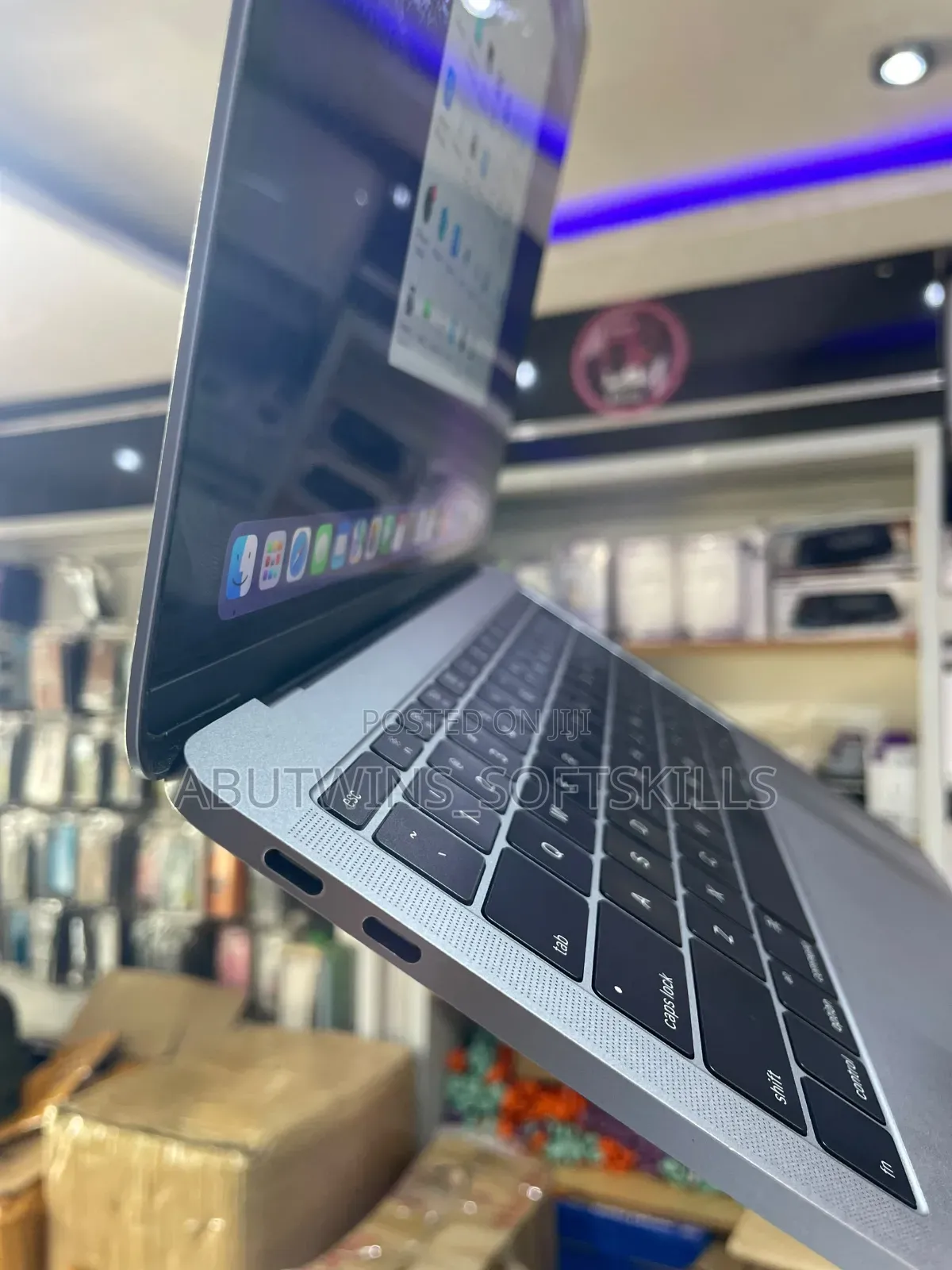 Laptop Apple MacBook Pro 2016 8GB Intel Core i5 SSD 256GB