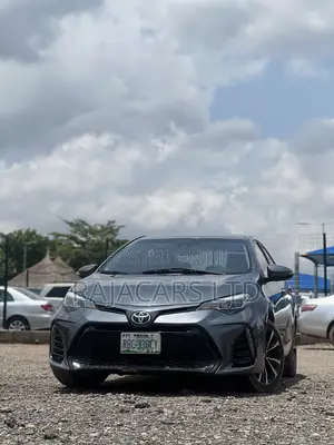 Toyota Corolla SE Special Edition 4dr Sedan (1.8L 4cyl CVT) 2017 Gray