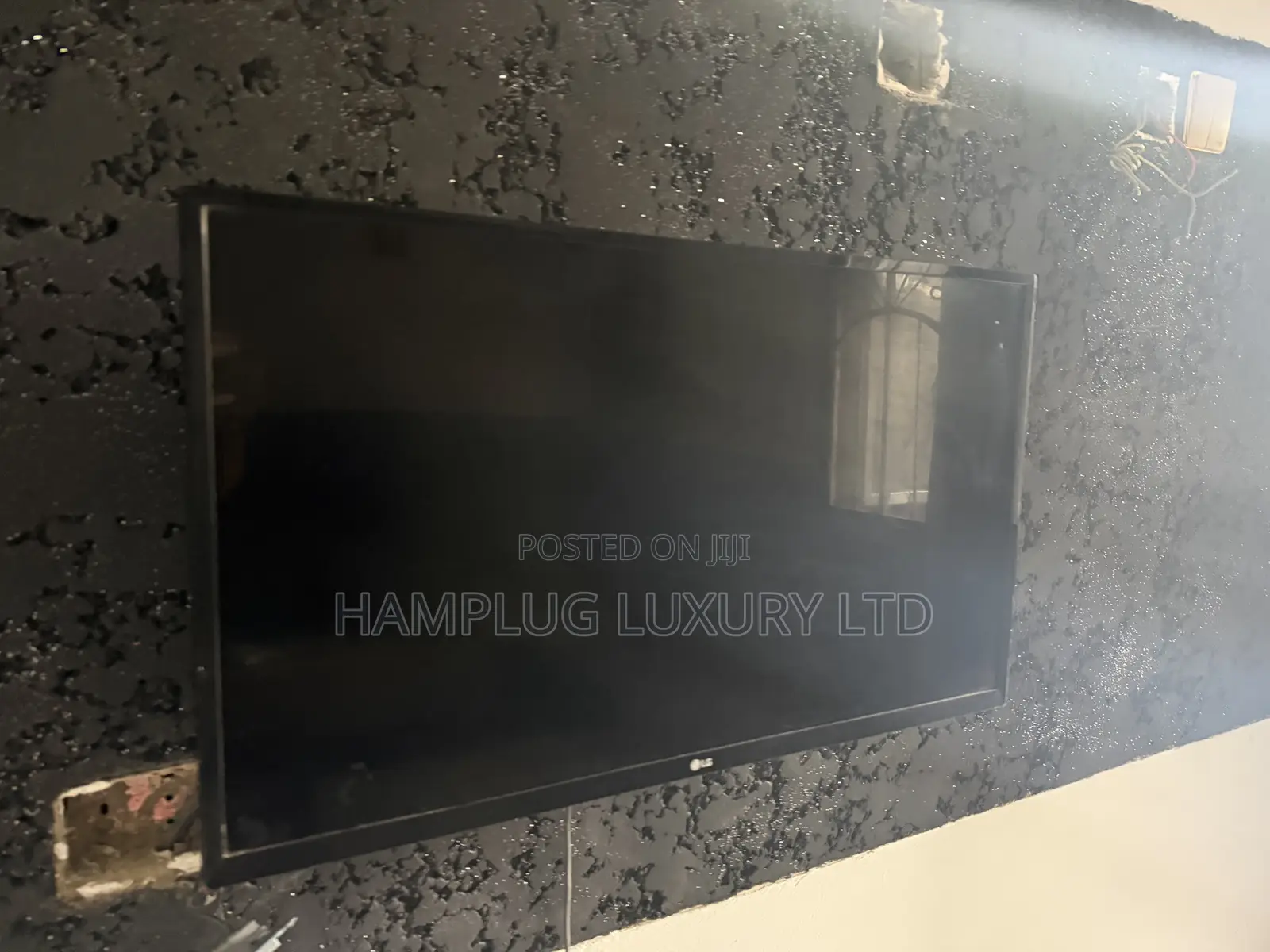 32inchs LG TV