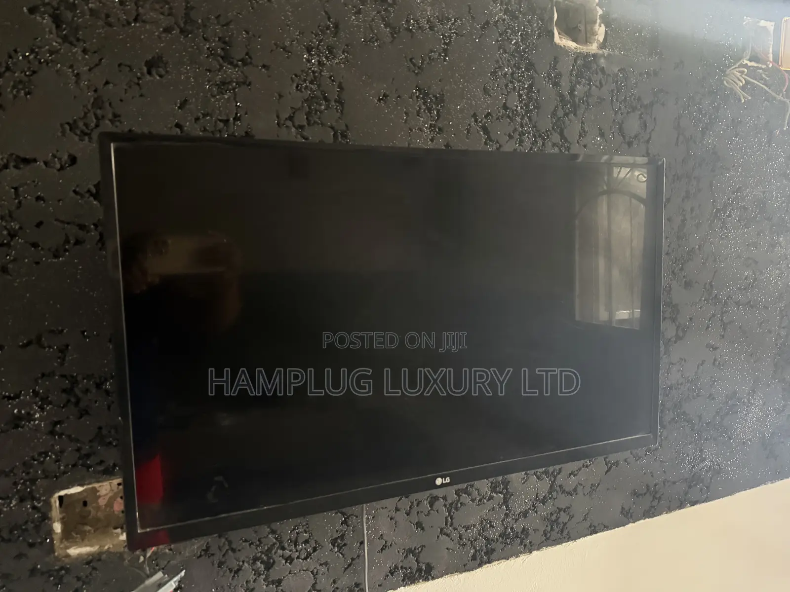 32inchs LG TV