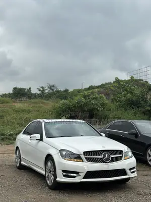 Mercedes-Benz C300 2010 White
