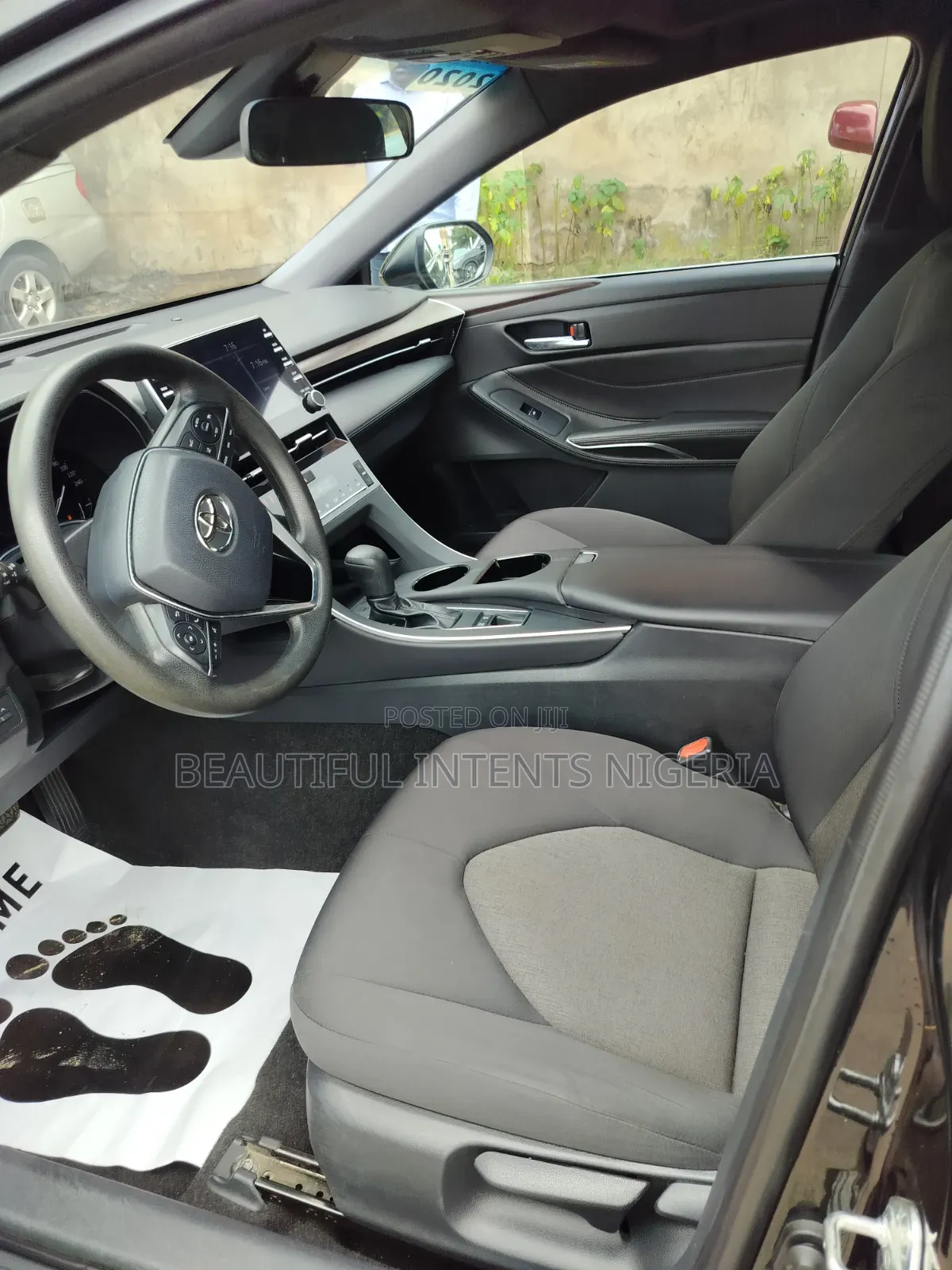 Toyota Avalon XLE 2020 Black