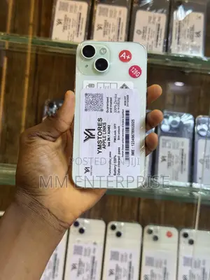 Apple iPhone 15 128 GB Green