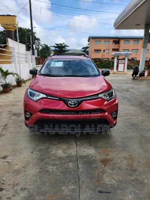 Toyota RAV4 2018 Red