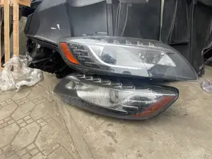 Audi Q7 Front Headlights - Pair