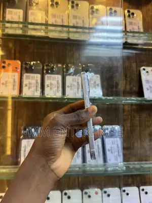 Apple iPhone 15 128 GB White