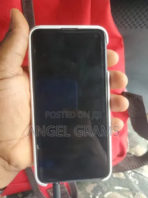 Samsung Galaxy S10e 128 GB White
