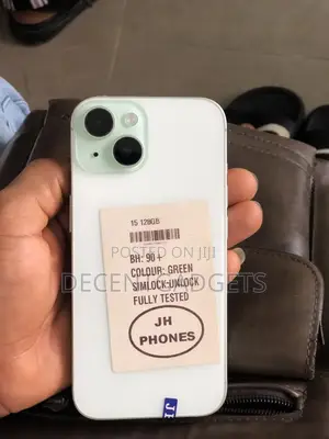 Apple iPhone 15 128 GB Green