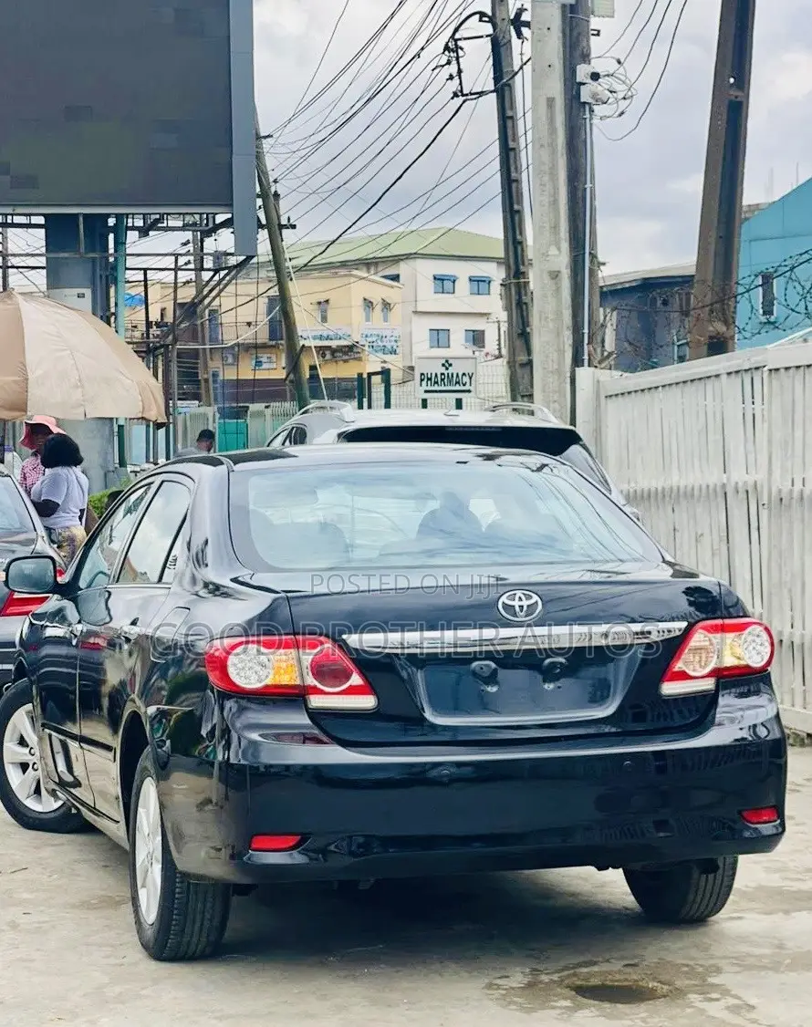 Toyota Corolla 2009 Black