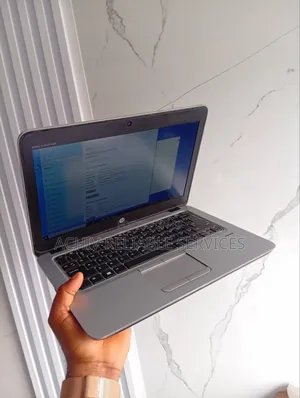 Laptop HP EliteBook 820 G3 8GB Intel Core i7 SSD 256GB