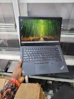 Laptop Lenovo ThinkPad T14 6GB AMD Ryzen 7 SSD 256GB