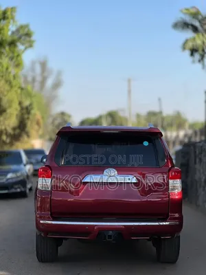 Toyota 4-Runner Limited 4X4 2013 Red