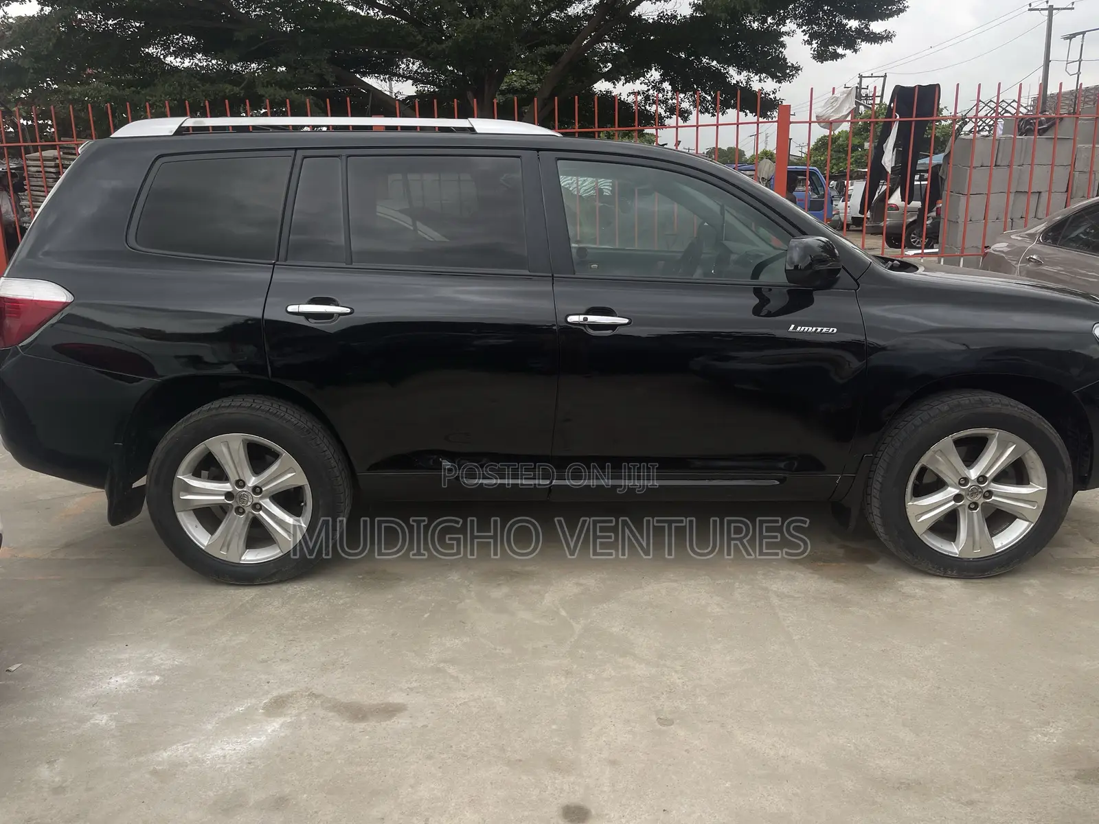 Toyota Highlander Limited 2010 Black