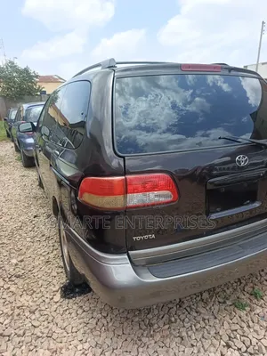 Toyota Sienna 2001 Beige