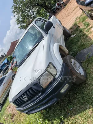 Toyota Tacoma 2003 White