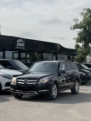 Mercedes-Benz GLK-Class Base GLK 350 4dr AWD 4MATIC (3.5L 6cyl 7A) 2015