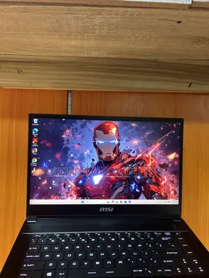 Laptop MSI GS66 Stealth 10UE 16GB Intel Core i7 SSD 1T