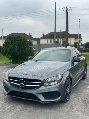 Mercedes-Benz C300 Luxury 4matic Sedan AWD (2.0L 4cyl 7A) 2017 Gray