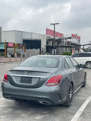 Mercedes-Benz C300 Luxury 4matic Sedan AWD (2.0L 4cyl 7A) 2017 Gray