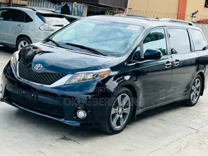 Toyota Sienna 2019 Black