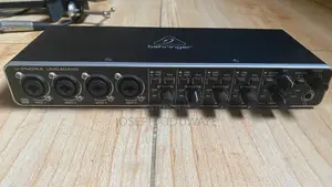 Behringer UMC404HD 4x4 Audio Interface