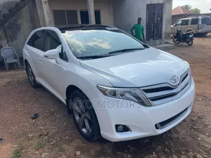 Toyota Venza Limited AWD V6 2013 White