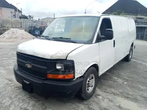 Chevrolet Express 2500 2012 White