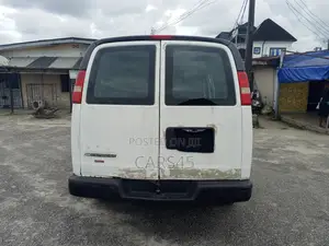 Chevrolet Express 2500 2012 White