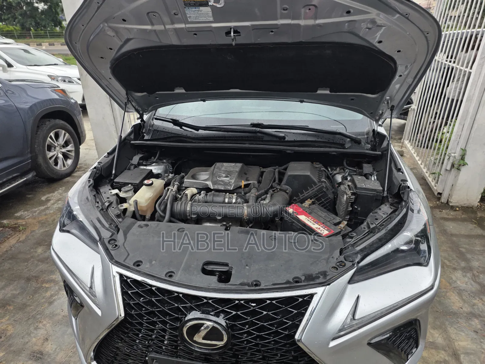 Lexus NX 200 AWD 2017 Silver