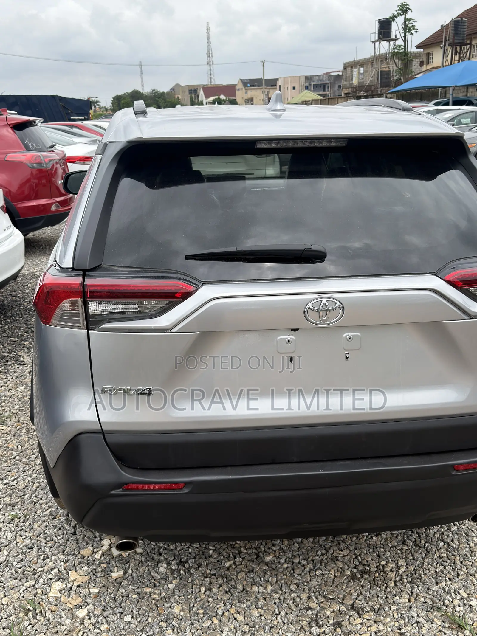 Toyota RAV4 LE AWD 2020 Silver