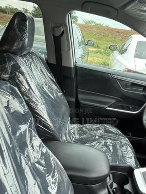 Toyota RAV4 LE AWD 2020 Silver