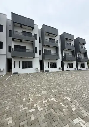 5bdrm Duplex in One Great Estate, Guzape District for sale
