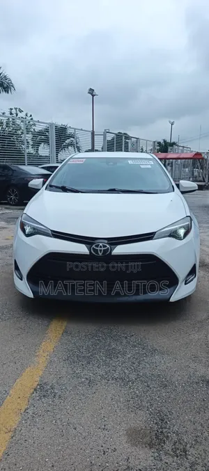 Toyota Corolla 2017 White
