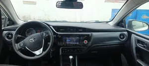 Toyota Corolla 2017 White