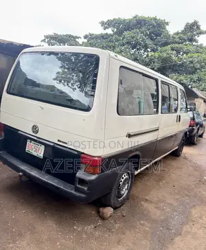 Volkswagen Transporter 2005 White