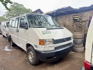 Volkswagen Transporter 2005 White