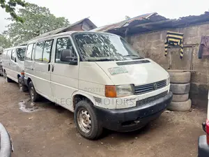 Volkswagen Transporter 2005 White