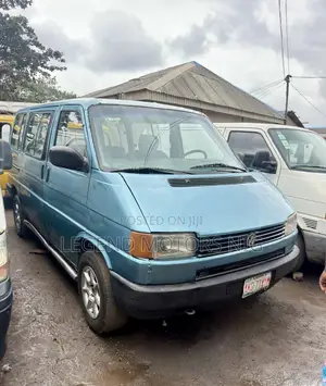 Volkswagen Transporter 2004 Blue