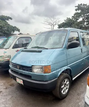 Volkswagen Transporter 2004 Blue
