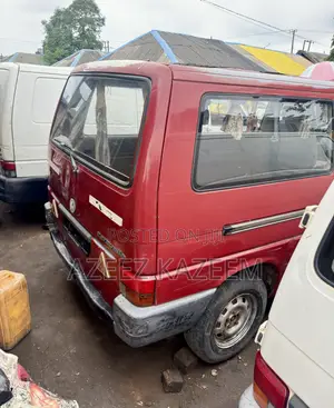 Volkswagen Transporter 2005 Red