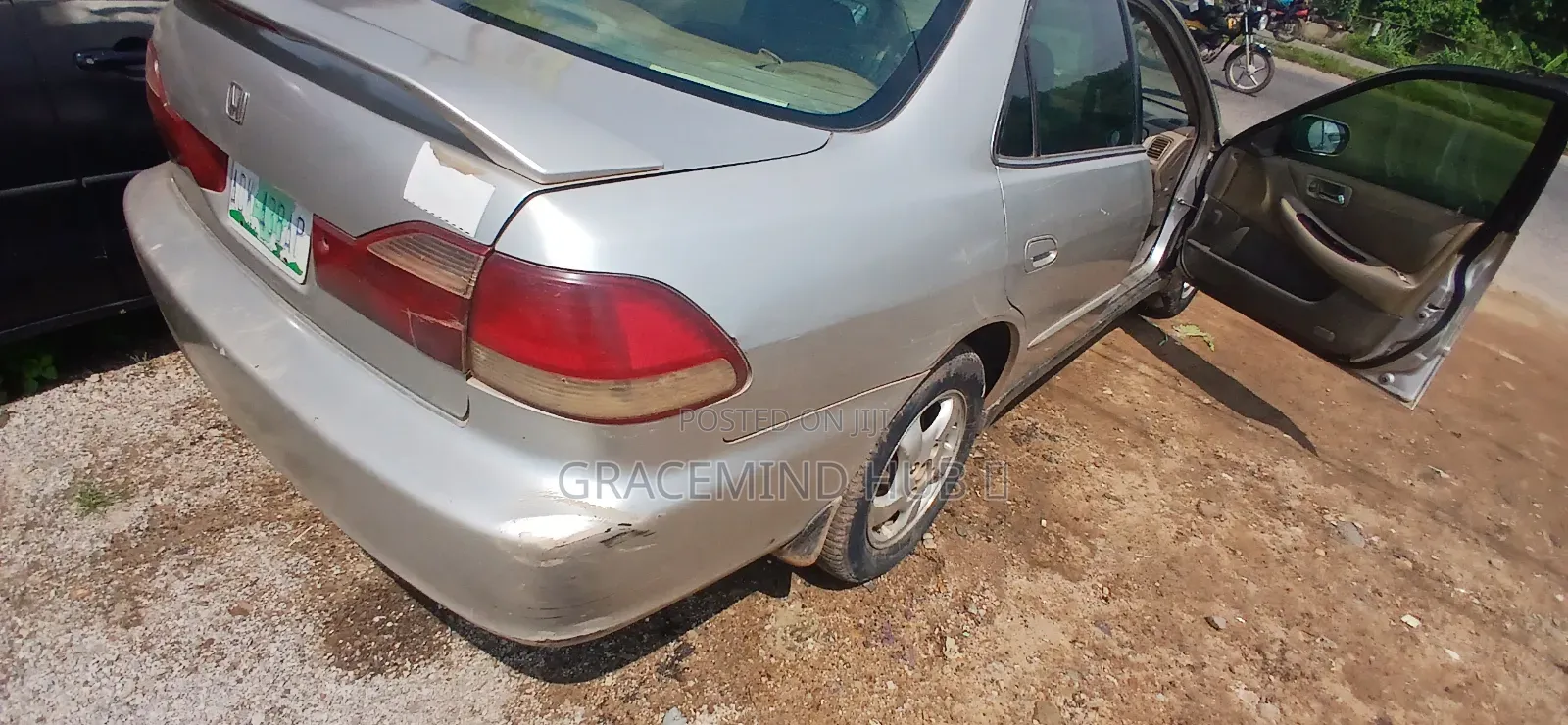 Honda Accord 1999 Silver